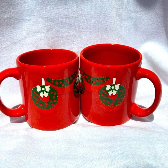 Set of 2: Waechtersbach Christmas Wreath Mugs - Picture 1 of 4